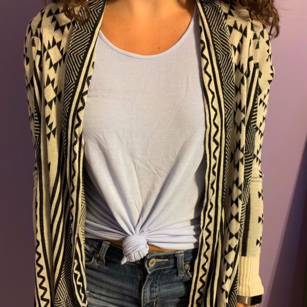 Takara Flowy Cardigan Size Small